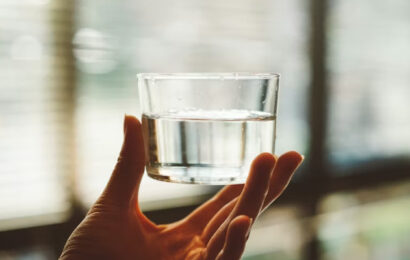 Qué pasaría si tomas agua con sal